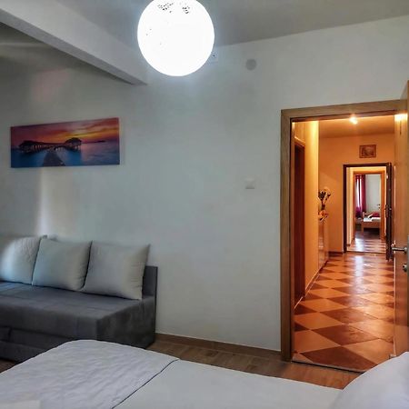 Vacation Home Keskic Velika Gata Exterior foto